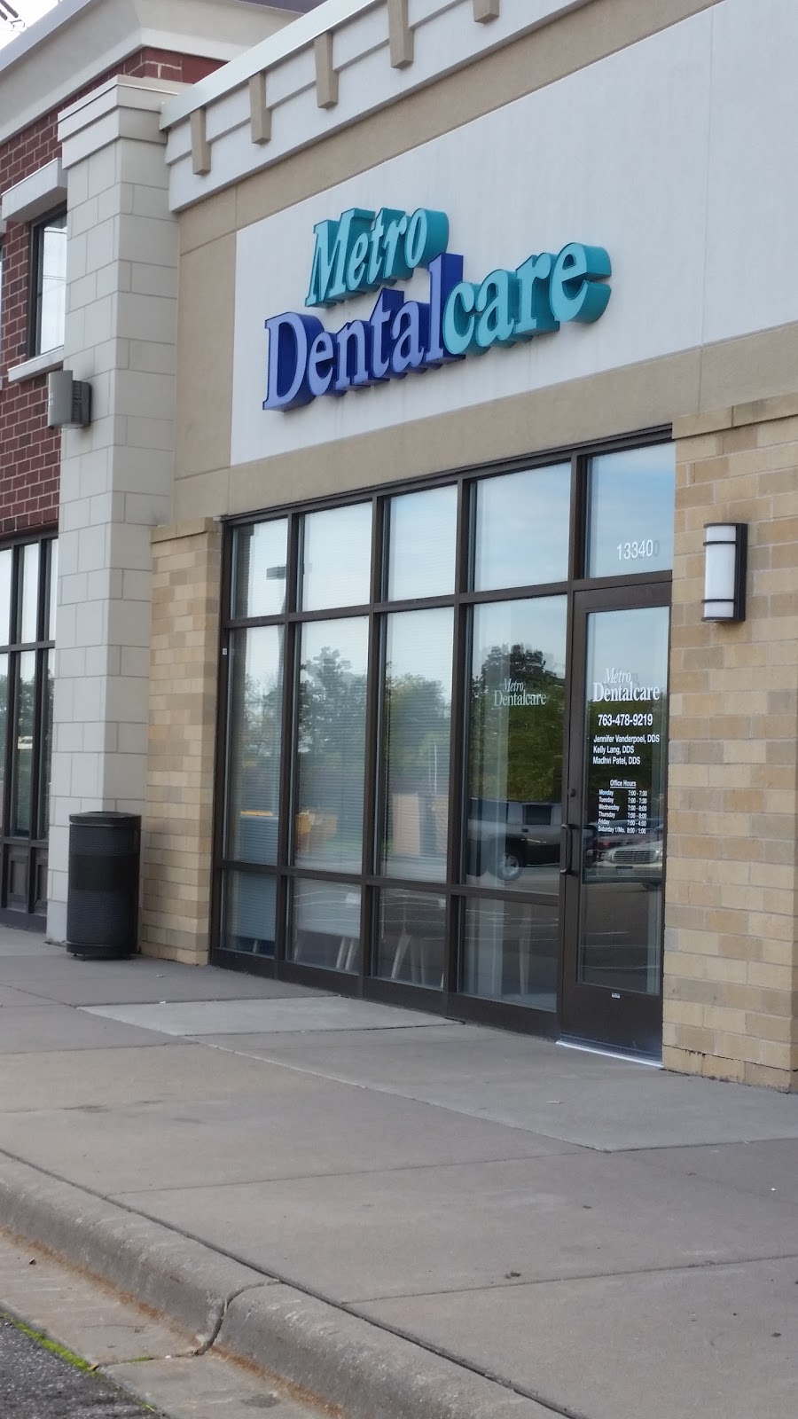 Metro Dentalcare - Maple Grove Bass Lake | 13340 Bass Lake Rd, Maple Grove, MN 55311, USA | Phone: (763) 478-9219