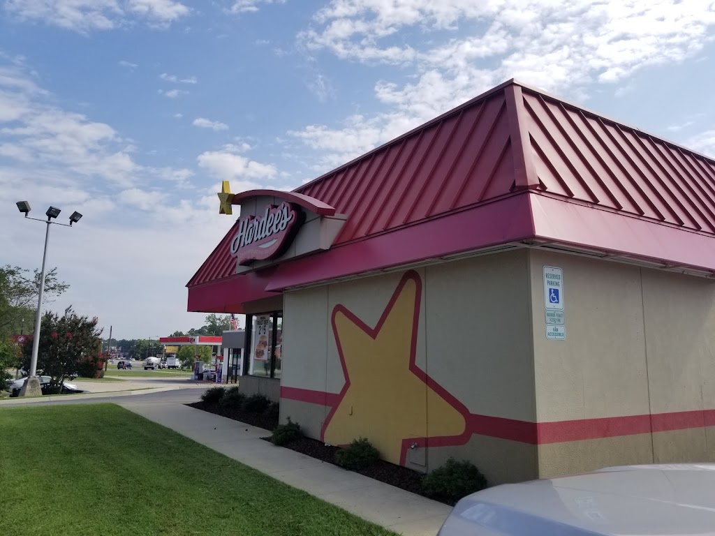 Hardees | 3912 N Duke St, Durham, NC 27704, USA | Phone: (919) 477-8830