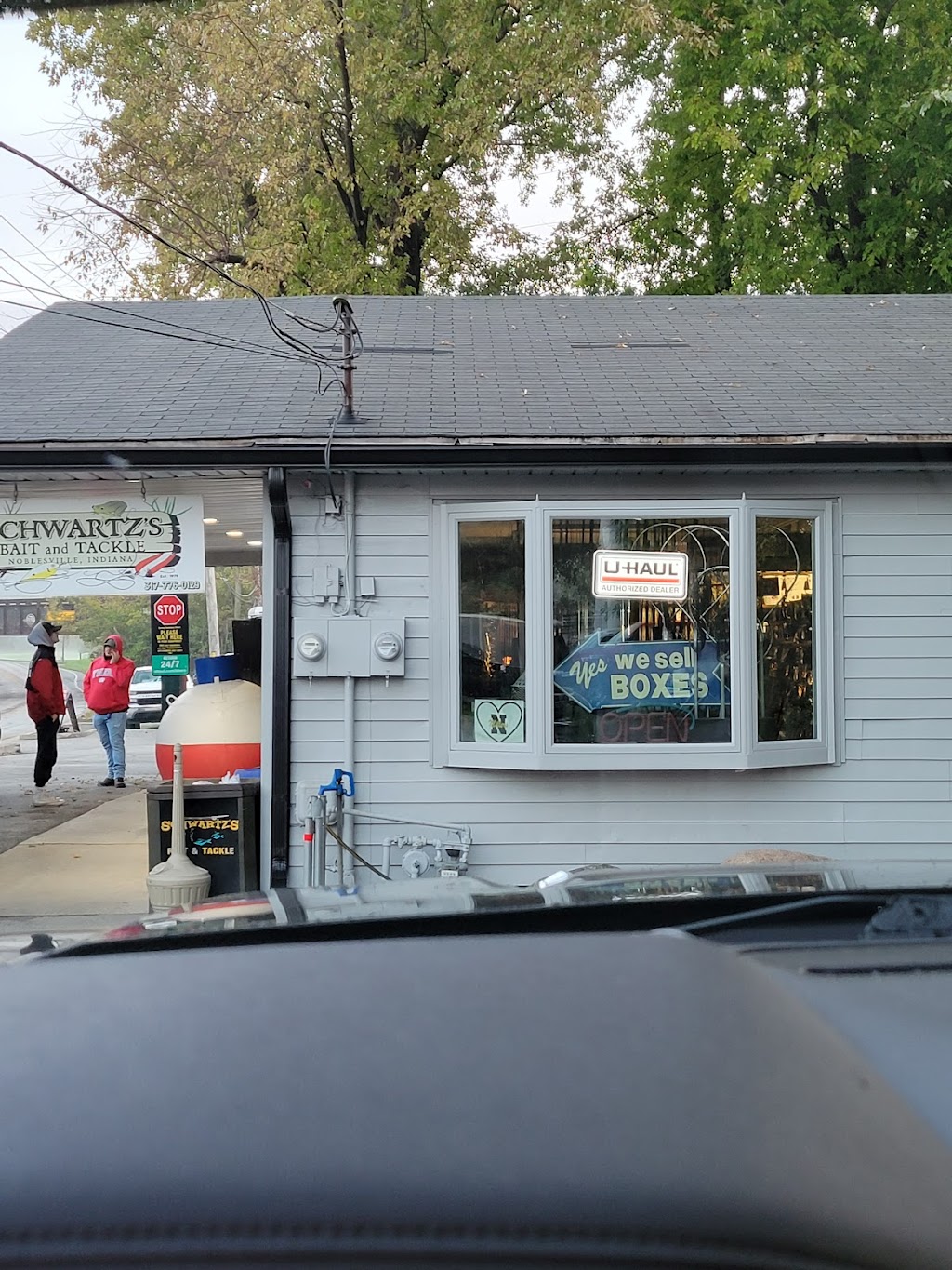 Schwartzs Bait & Tackle | 118 Cicero Rd, Noblesville, IN 46060, USA | Phone: (317) 776-0129