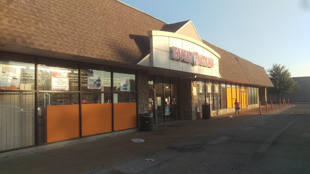 Family Dollar | 4250 S Broadway, St. Louis, MO 63111, USA | Phone: (314) 955-1313