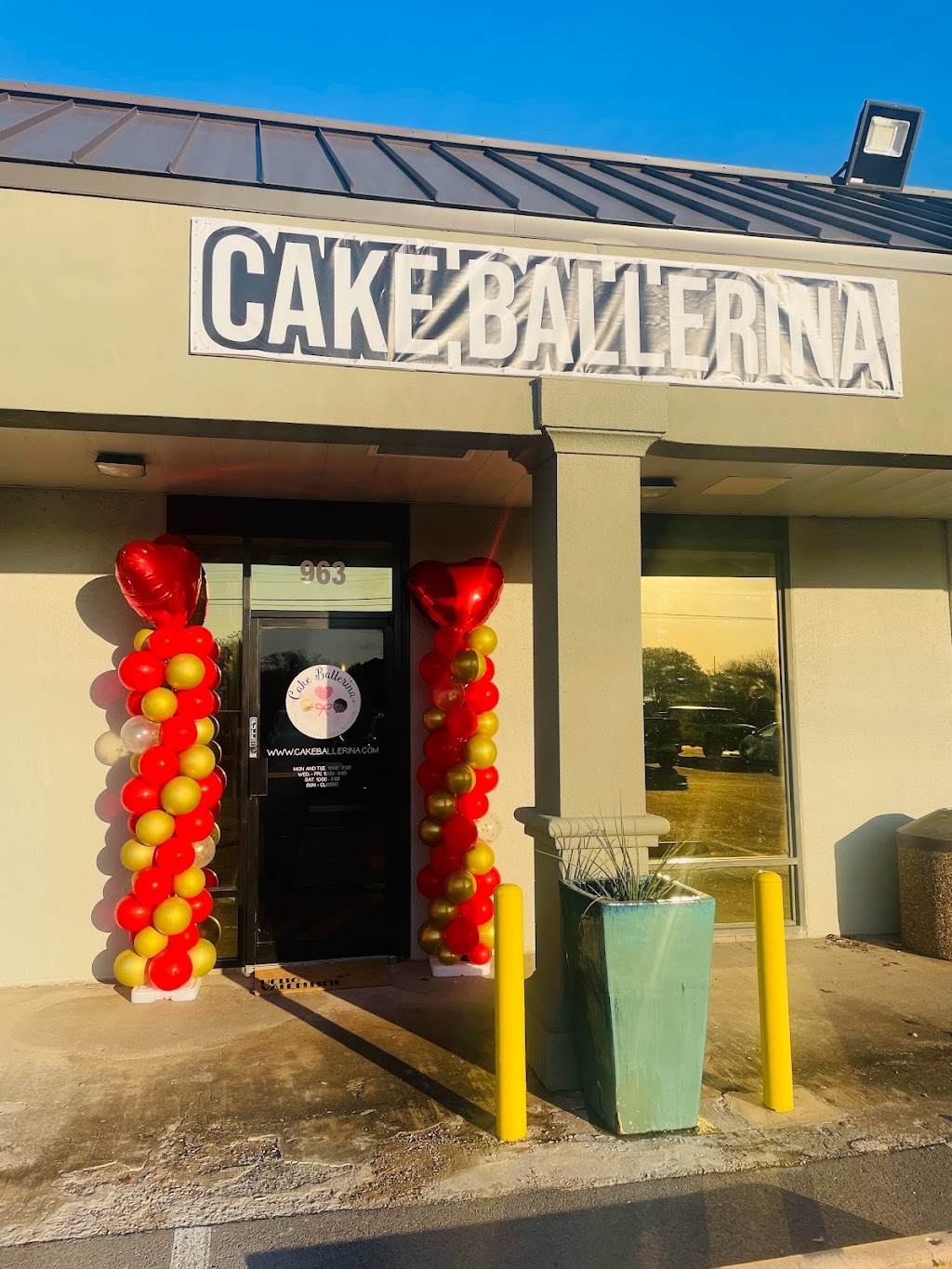 Cake Ballerina | 963 Winscott Rd, Benbrook, TX 76126, USA | Phone: (214) 675-9262
