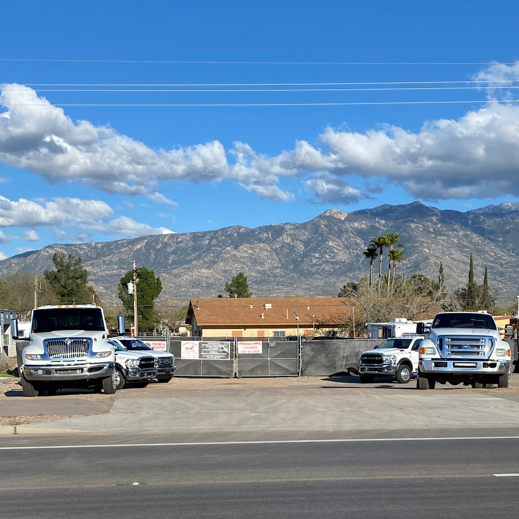 Mammoth Towing & Recovery | 16302 N Oracle Rd #110, Tucson, AZ 85739, USA | Phone: (520) 487-2479