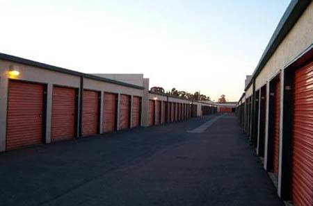 StorQuest Self Storage | 1100 Davis St, San Leandro, CA 94577 | Phone: (510) 426-5712