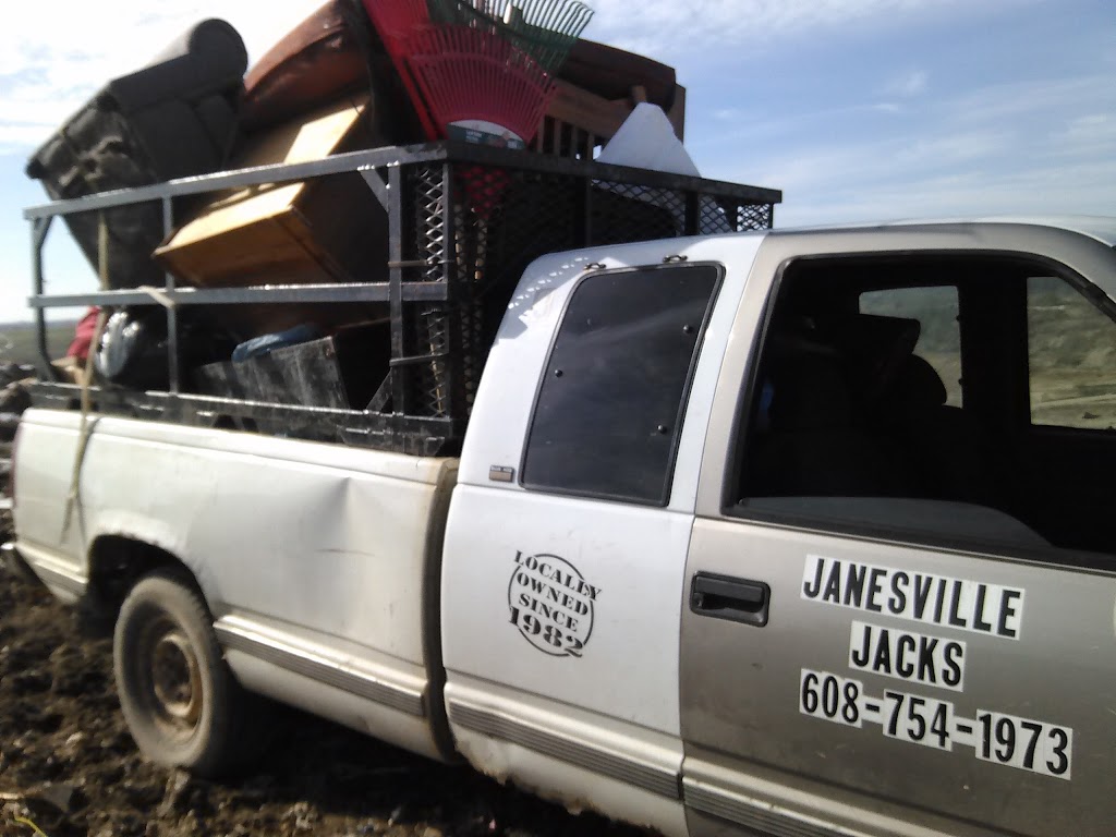 Janesville City Compost | 525 Black Bridge Rd, Janesville, WI 53545 | Phone: (608) 755-3105