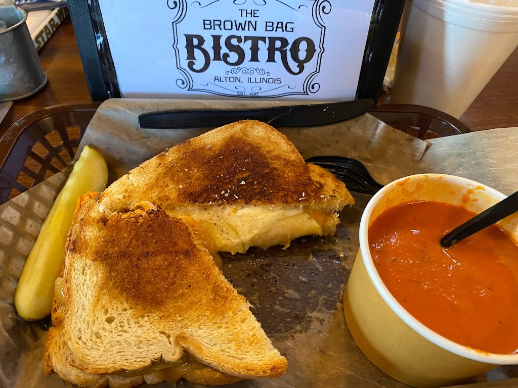 The Brown Bag Bistro | 318 E Broadway, Alton, IL 62002, USA | Phone: (618) 433-9933