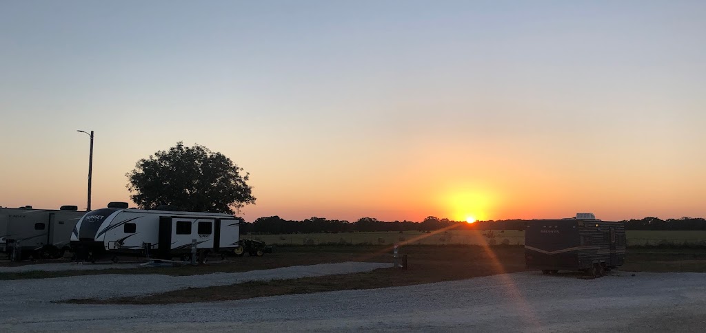 Cottonwood Creek RV Park | 2335 FM 309, Hillsboro, TX 76645, USA | Phone: (254) 900-5099