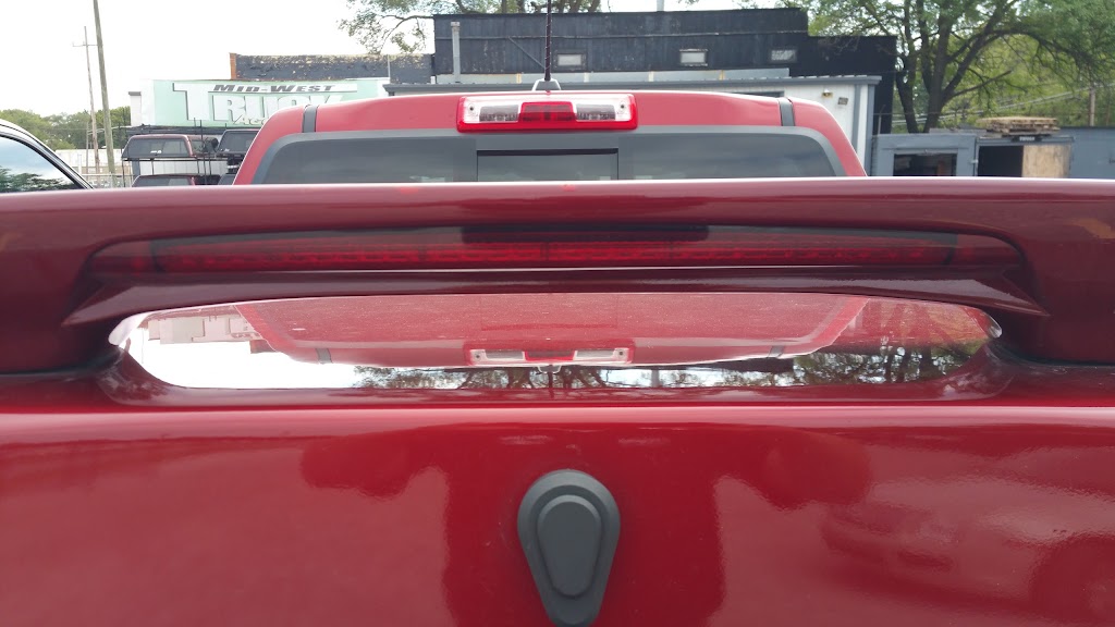 Mid-West Truck Accessories Inc | 26425 Grand River Ave, Redford Charter Twp, MI 48240, USA | Phone: (800) 268-1254