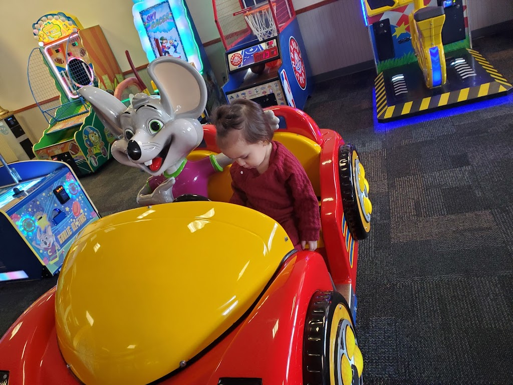 Chuck E. Cheese | 3737 E Foothill Blvd, Pasadena, CA 91107, USA | Phone: (626) 351-5441