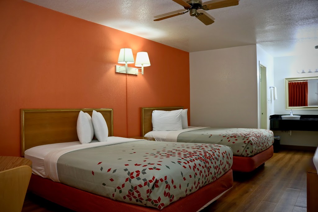 Heritage Inn & Suites | 2515 W Central Ave, El Dorado, KS 67042, USA | Phone: (316) 321-6800