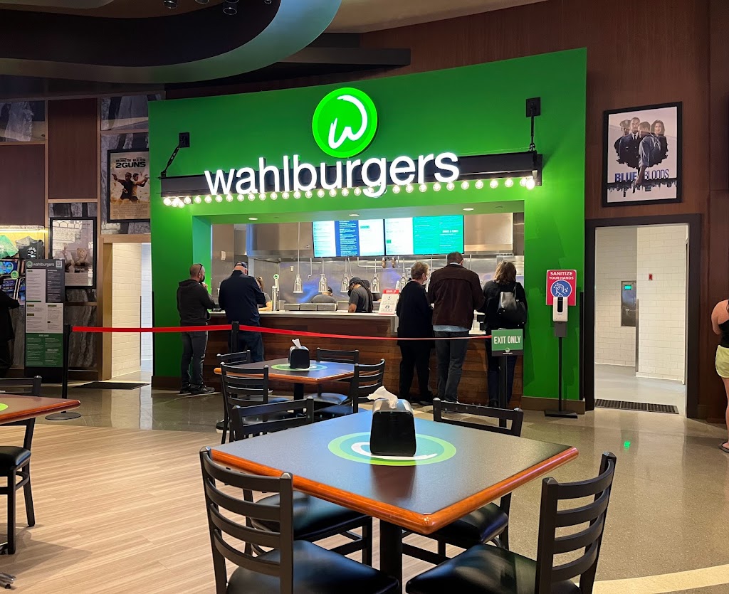 Wahlburgers | 49500 Seminole Dr, Cabazon, CA 92230, USA | Phone: (951) 755-5344