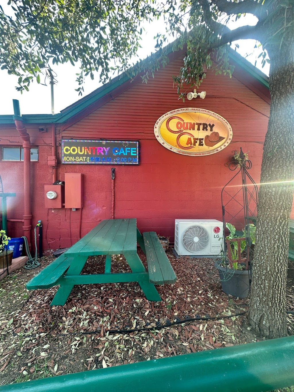 Country Cafe | 217 US-77, Waxahachie, TX 75165, USA | Phone: (972) 923-0214