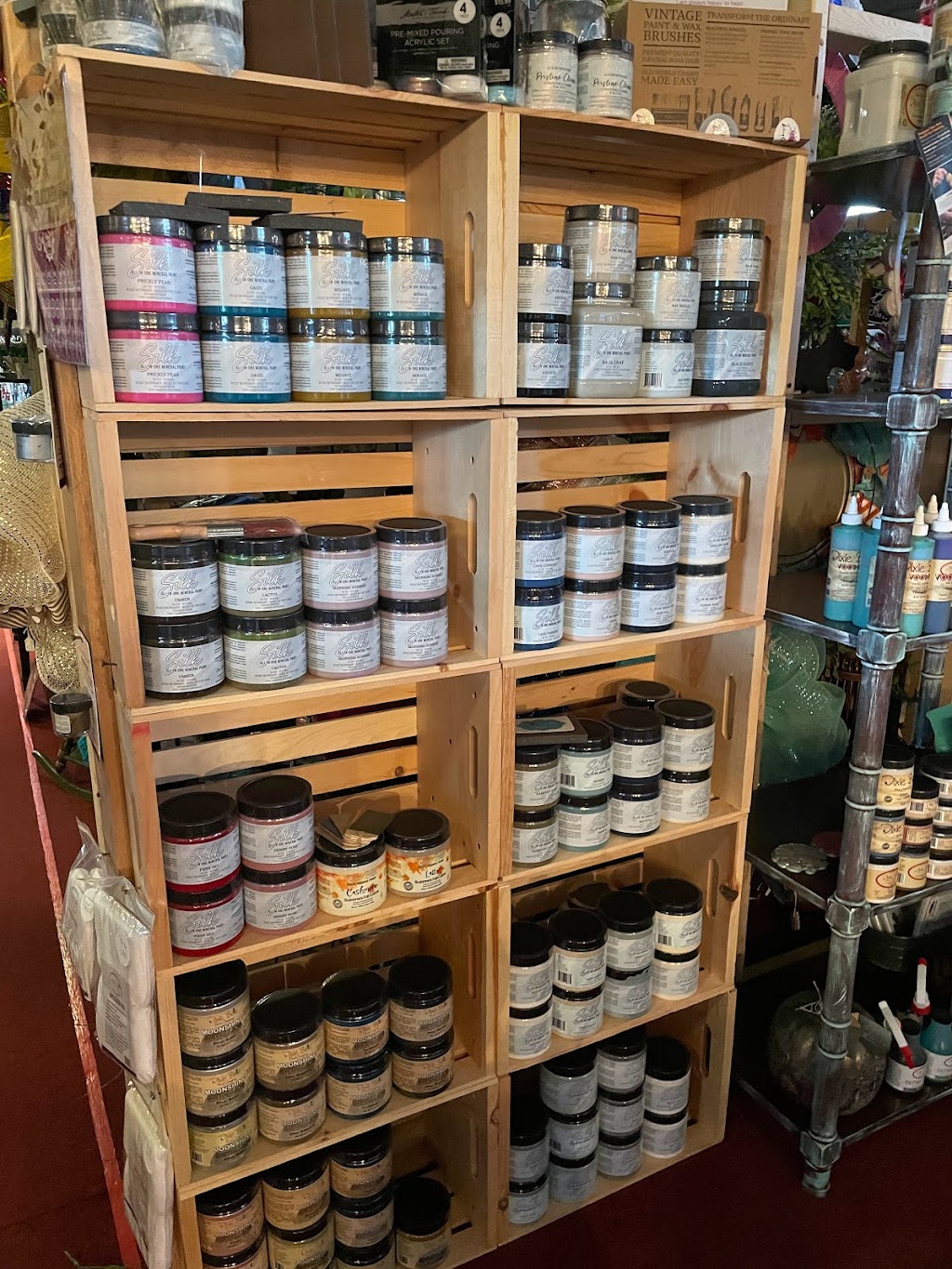 Looking Glass Lane Boutique | 8096 US-51, Southaven, MS 38671, USA | Phone: (901) 596-6669 Looking Glass Lane Boutique | 8096 US-51, Southaven, MS 38671, USA | Phone: (901) 596-6669