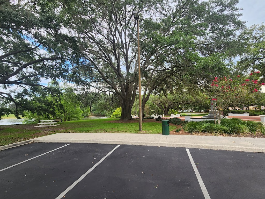 The Veterans Memorial Park of the Villages | Paige Pl, Lady Lake, FL 32159, USA | Phone: (352) 750-6453