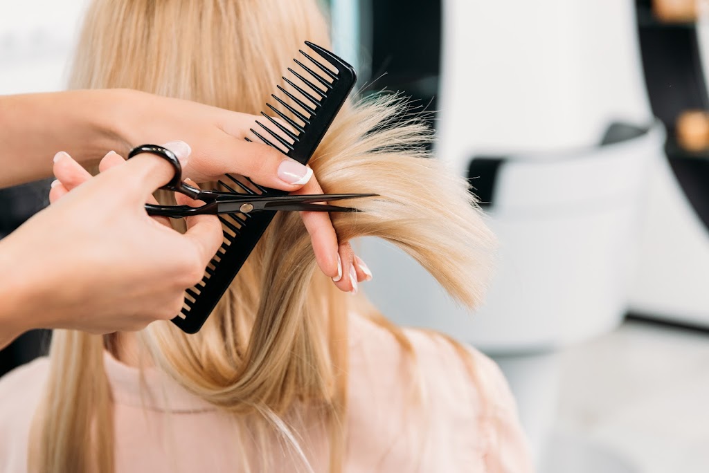 Hair Candy | 500 N Adams St B, Dixon, CA 95620, USA | Phone: (707) 655-1568