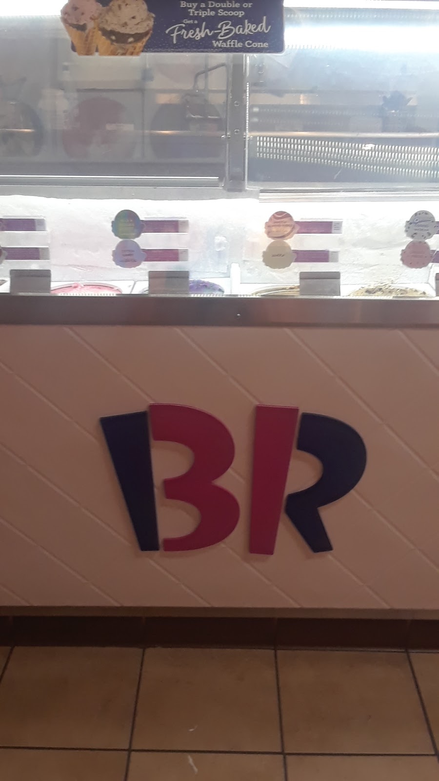 Baskin-Robbins | 9930 Atlantic Ave #4, South Gate, CA 90280, USA | Phone: (323) 521-3246