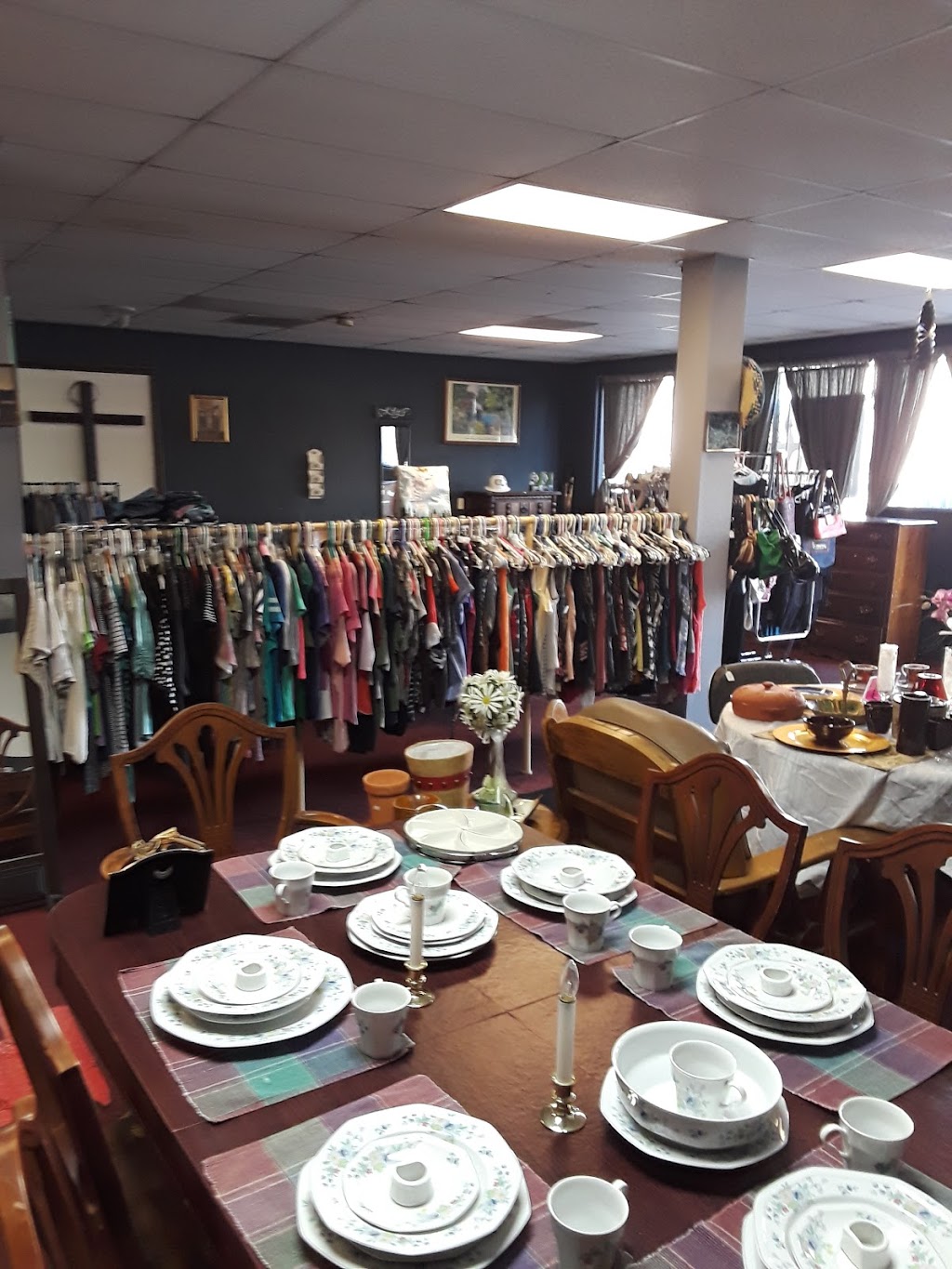 Setfree Thrift Store Redlands | 821 Orange St, Redlands, CA 92374, USA | Phone: (909) 253-1821