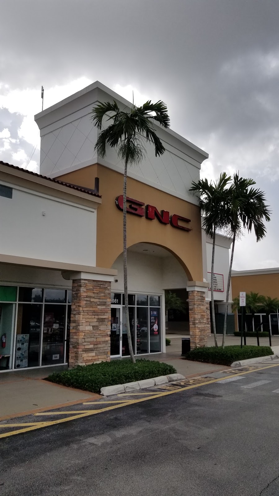 GNC | 15981 Pines Blvd, Pembroke Pines, FL 33027, USA | Phone: (954) 704-1000