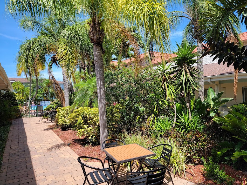 Hotel Sol | 17566 Gulf Blvd, Redington Shores, FL 33708, USA | Phone: (727) 397-4747