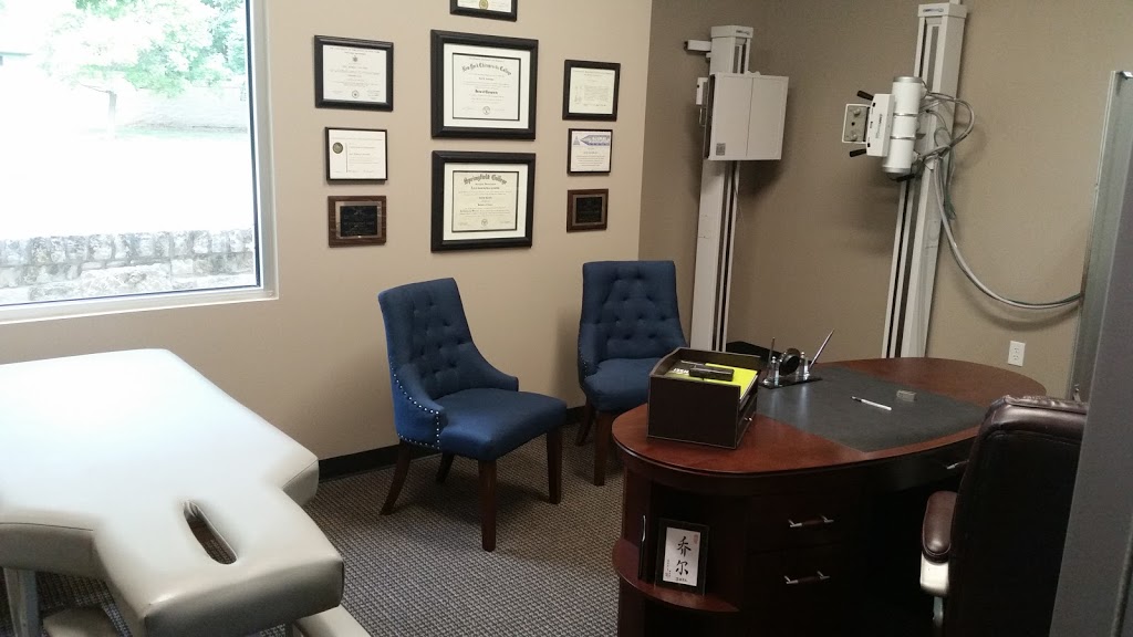 LaCombe Chiropractic Center | 3401 Royal Vista Blvd Suite B #102, Round Rock, TX 78681, USA | Phone: (512) 645-0420