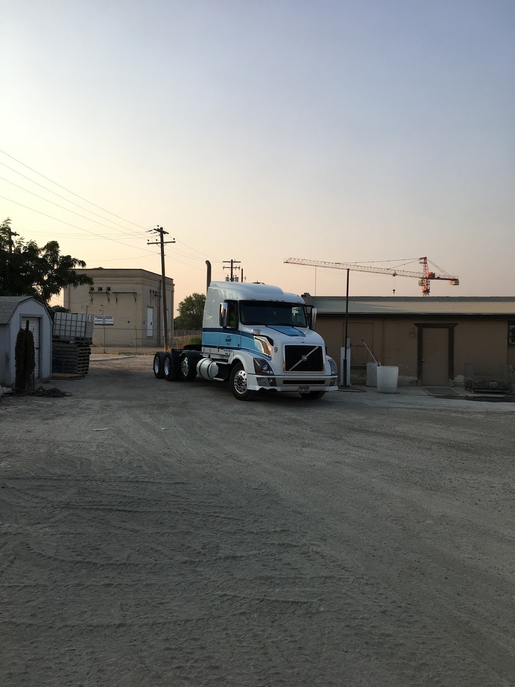 Handy Truck Line Inc | 630 E King St, Meridian, ID 83642, USA | Phone: (208) 888-1080