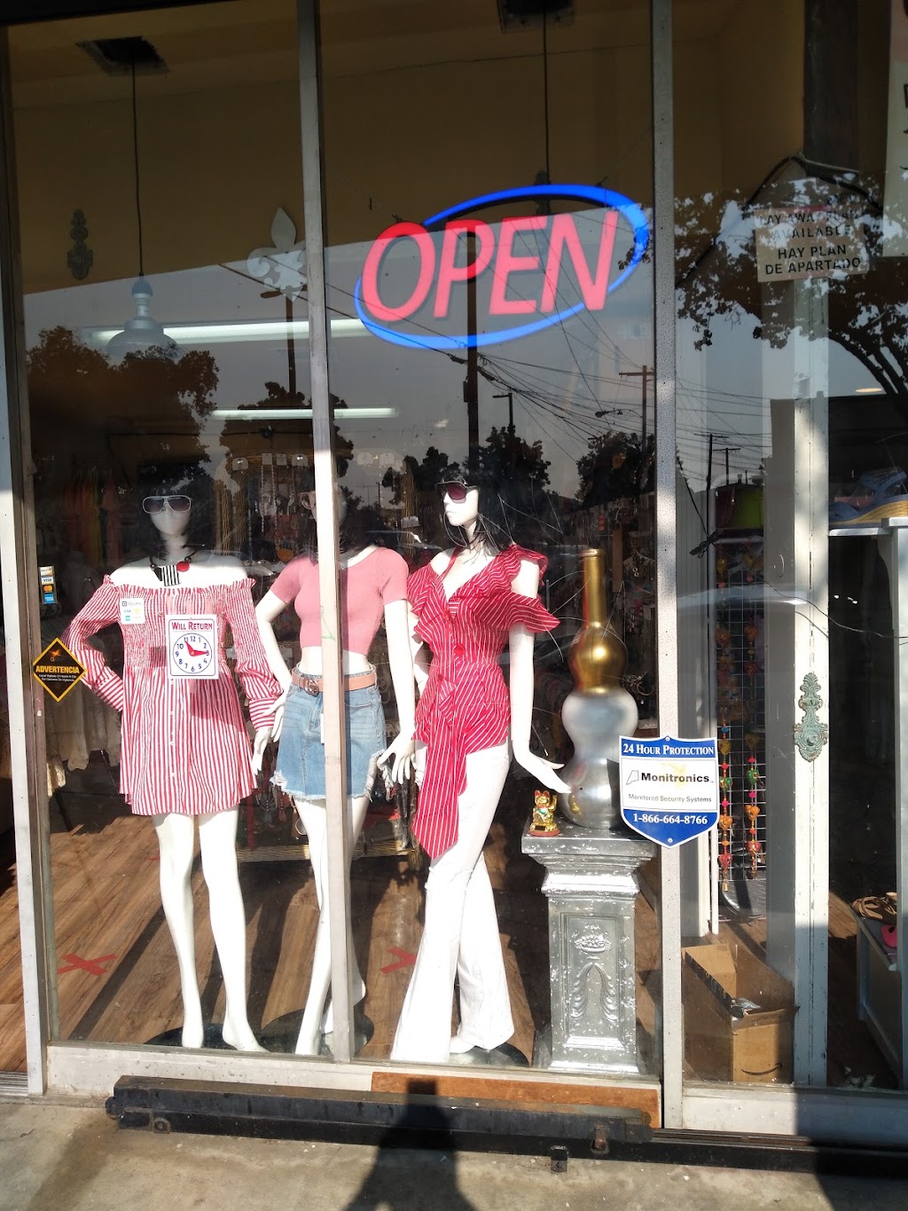 SANLUZ BOUTIQUE | 9840 Bowman Ave, South Gate, CA 90280, USA | Phone: (562) 922-5218