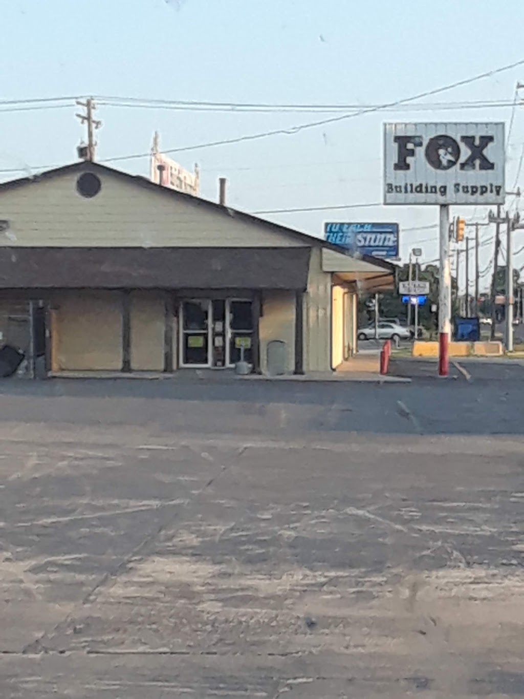 Fox Building Supply | 2520 S May Ave, Oklahoma City, OK 73108, USA | Phone: (405) 681-2346