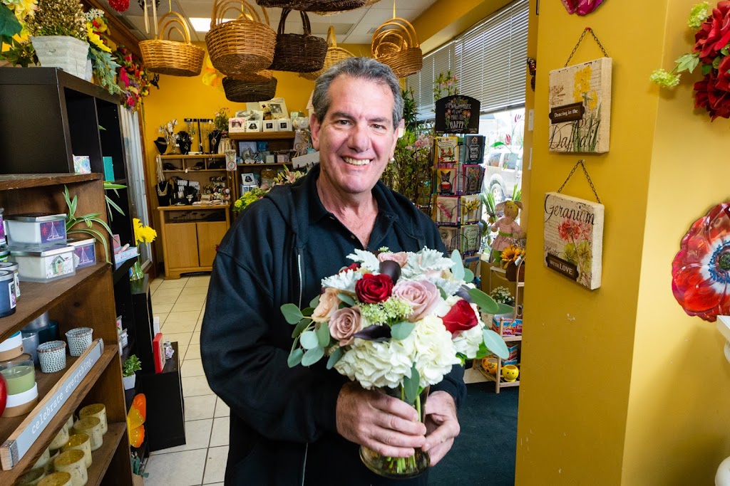 Doris The Florist | 233 Long Beach Rd, Island Park, NY 11558, USA | Phone: (516) 897-2460