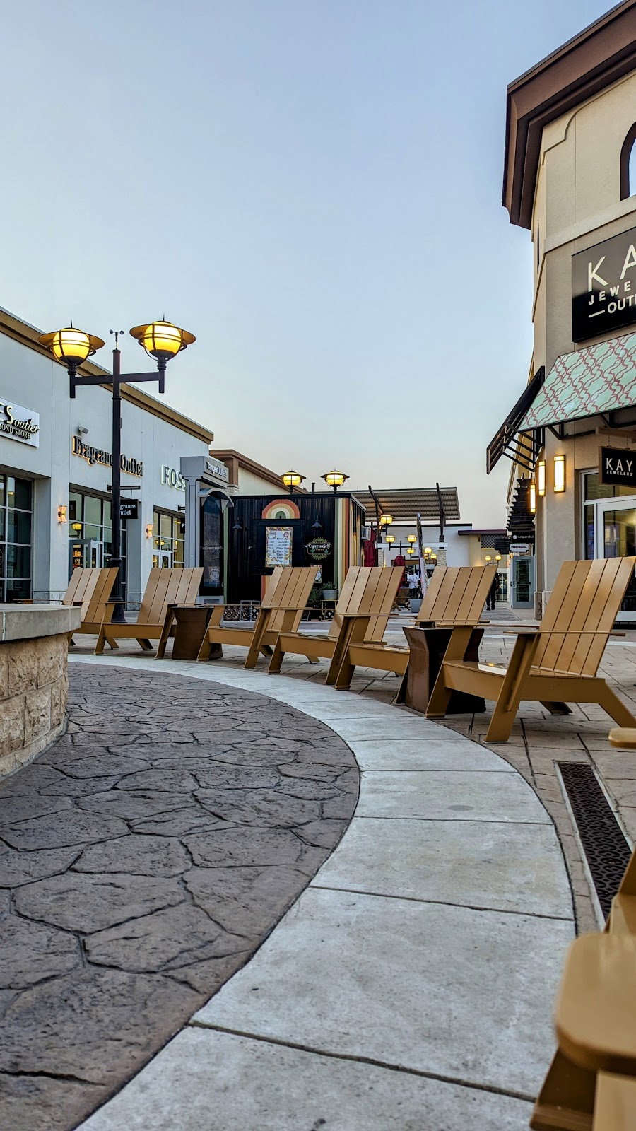 KAY Outlet | 15837 N Fwy Ste. 1040, Fort Worth, TX 76177, USA | Phone: (682) 831-1496