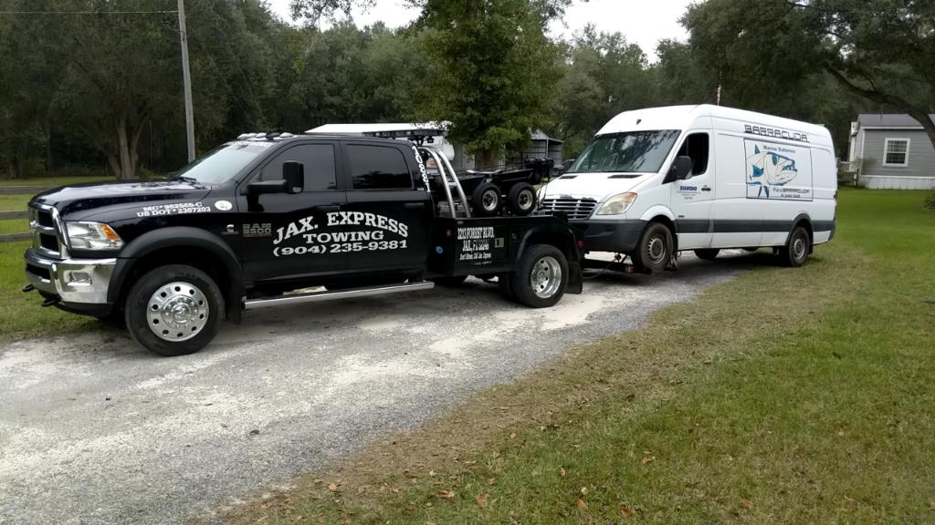 Gator Towing Service | 1736 -1 St Johns Bluff Rd S, Jacksonville, FL 32246, USA | Phone: (904) 725-0036