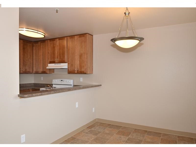 Bristol Square Apartments | 15700 44th Ave W, Lynnwood, WA 98087, USA | Phone: (425) 742-5865