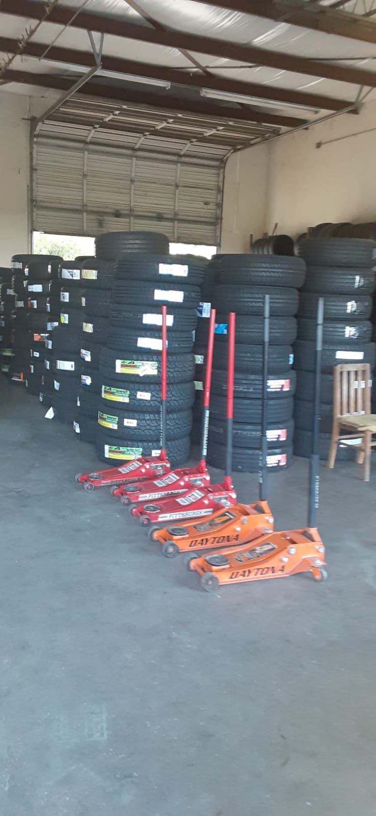 Two star tire shop | 402 S 3rd St, Mabank, TX 75147, USA | Phone: (571) 428-1347