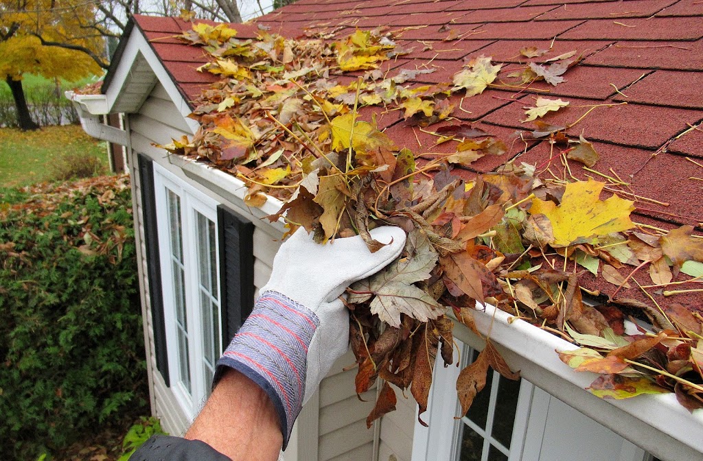 Falls Gutters | 1700 Bailey Rd, Cuyahoga Falls, OH 44221, USA | Phone: (330) 302-3936