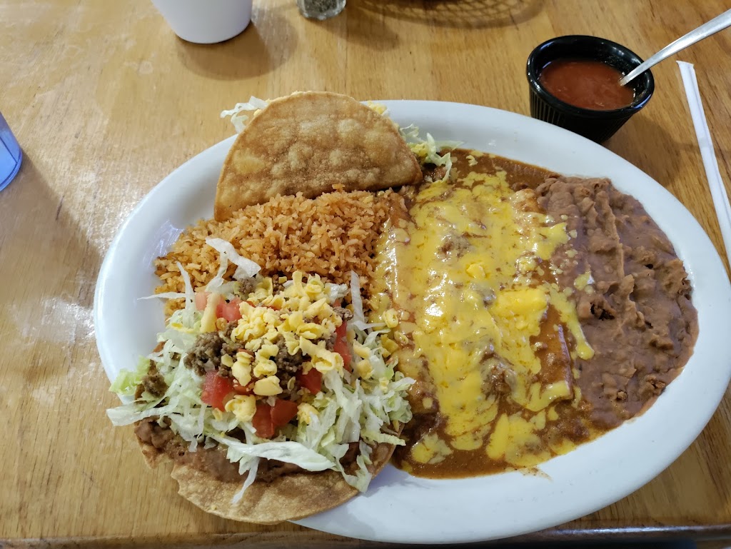 El Paraiso Restaurant | 1904 US-83, Zapata, TX 78076, USA | Phone: (956) 765-3558