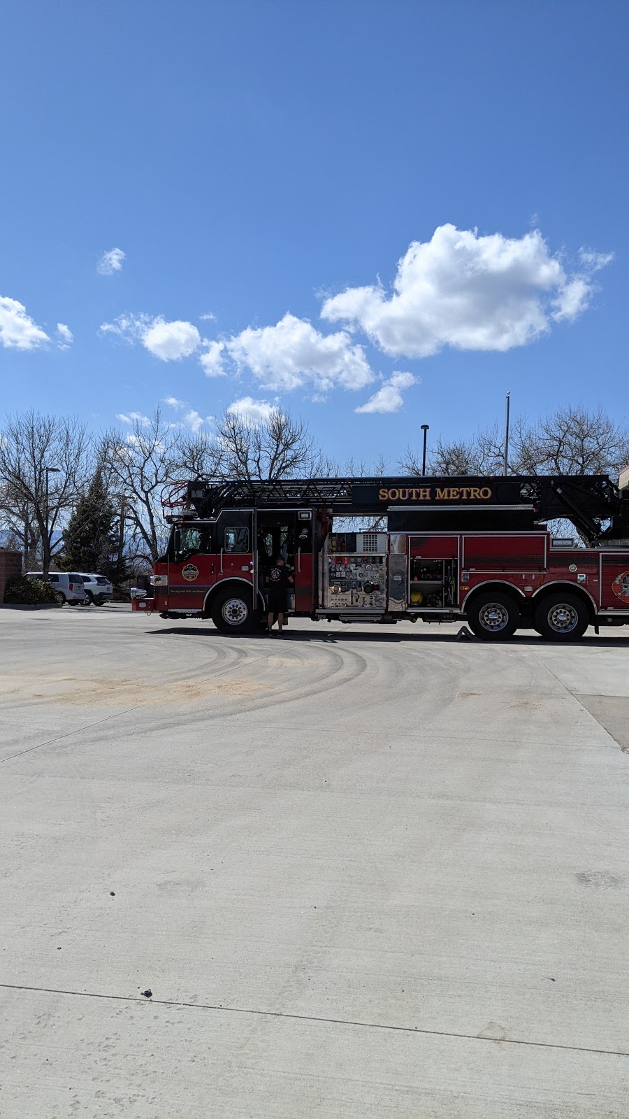 South Metro Fire Station 12 | 6529 S Broadway, Littleton, CO 80121, USA | Phone: (720) 989-2000