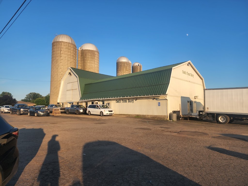 Cooks Farm Dairy | 2950 E Seymour Lake Rd, Ortonville, MI 48462, USA | Phone: (248) 627-3329