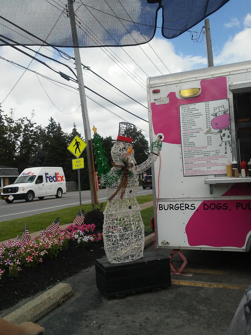 The Pink Cow | 13119 Broadway, Alden, NY 14004, USA | Phone: (716) 937-9590