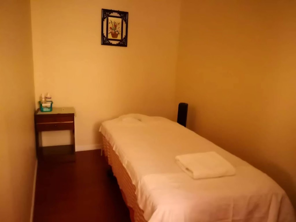 Sunny massage | 522 Central Ave, Jersey City, NJ 07307, USA | Phone: (201) 920-7409