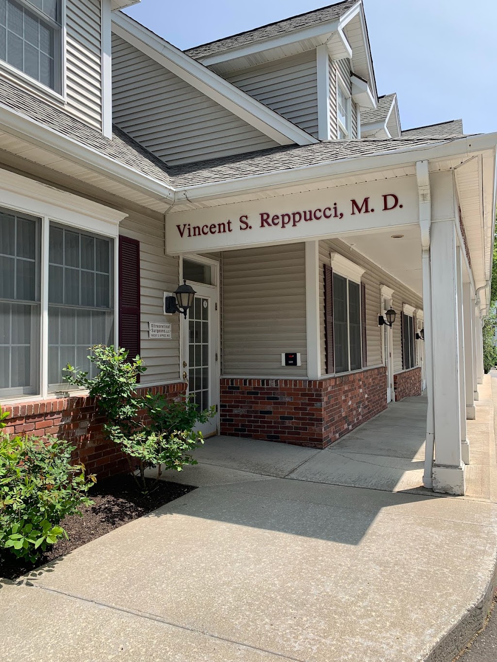 Vitreoretinal Surgeons LLC | 65 North St, Danbury, CT 06810, USA | Phone: (203) 792-6291