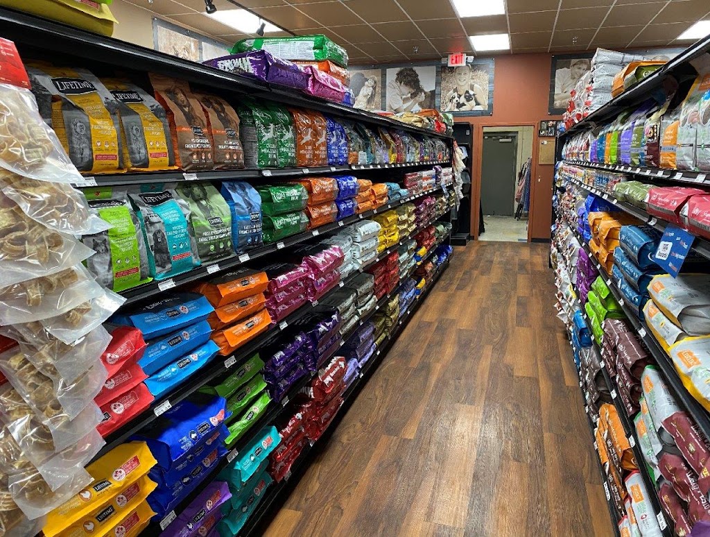 Chow Hound Pet Supplies | 1125 W Trenton Ave, Findlay, OH 45840, USA | Phone: (567) 250-8031