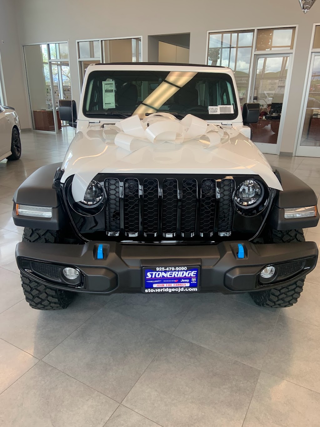 Stoneridge Chrysler Jeep Dodge Ram | 2700 Stoneridge Dr, Pleasanton, CA 94588, USA | Phone: (925) 248-4975