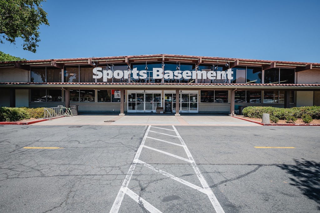 Sports Basement Walnut Creek | 1881 Ygnacio Valley Rd, Walnut Creek, CA 94598, USA | Phone: (925) 941-6100