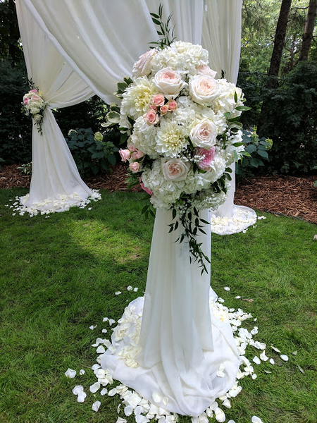 Richfield Flowers & Events | 3209 Terminal Dr #300, Eagan, MN 55121, USA | Phone: (612) 866-8416