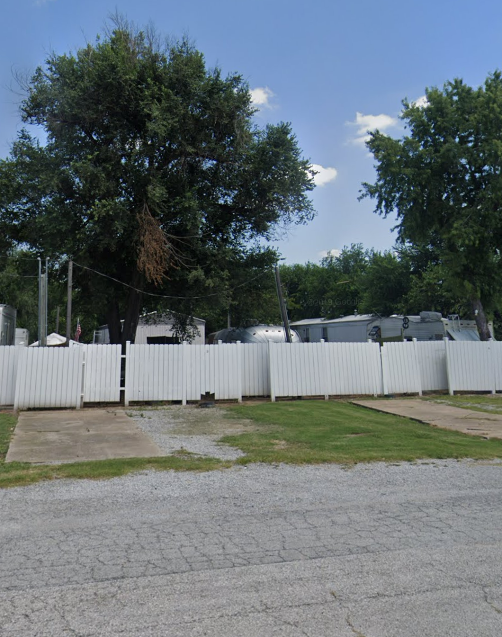 Apache Pines RV Park | 2441 N Harvard Ave, Tulsa, OK 74115, USA | Phone: (918) 838-1623