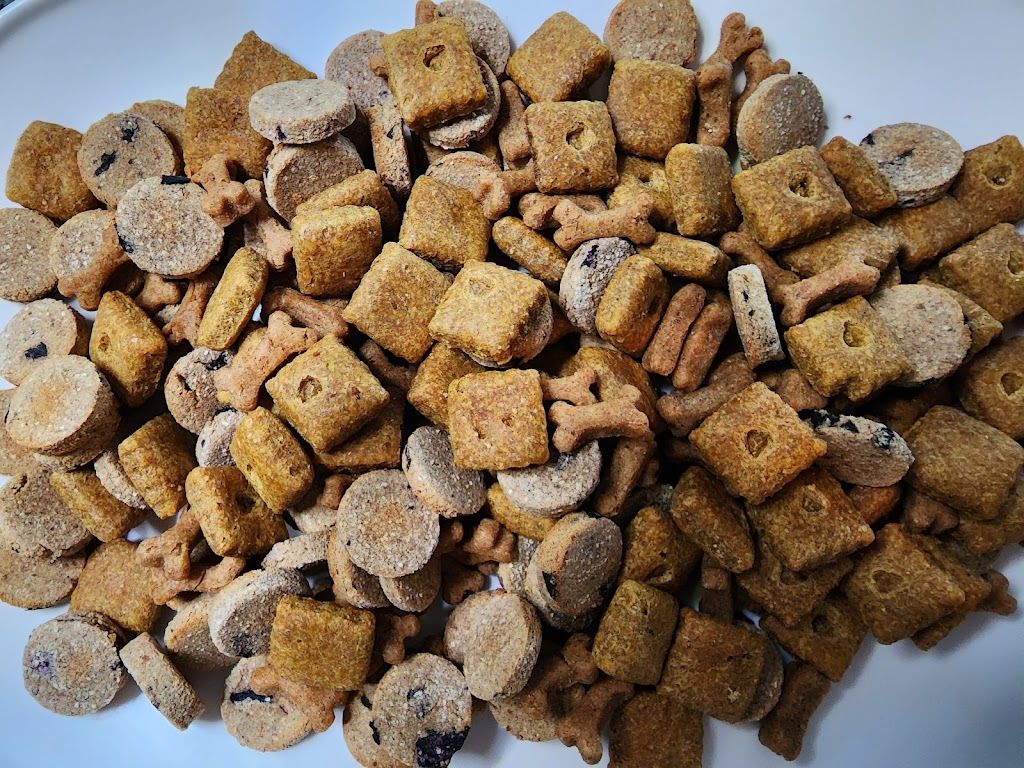 Fur Real Dog Treats | 3021 Commercial Way, Spring Hill, FL 34606, USA | Phone: (727) 697-7185