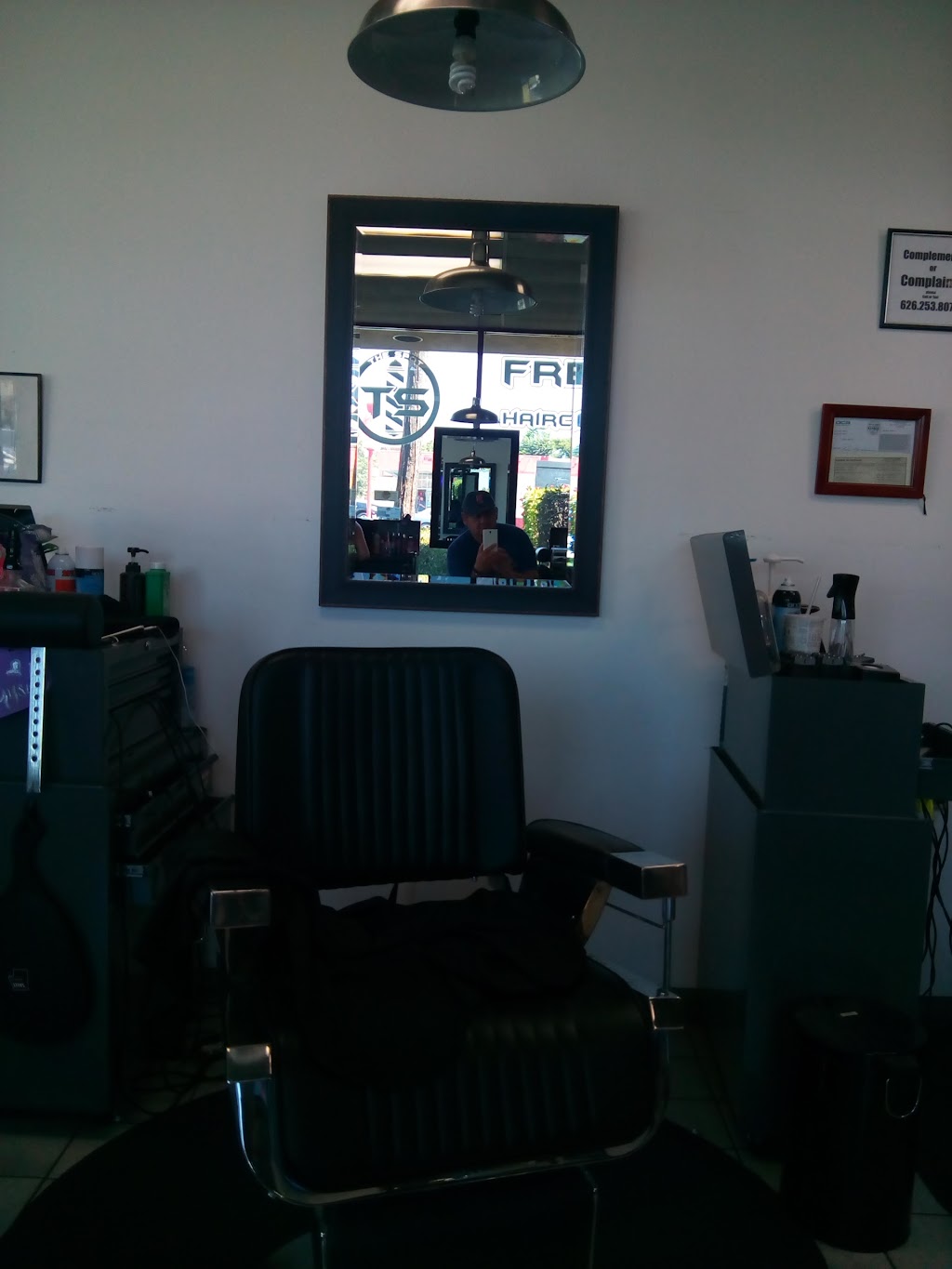 The Spot Barbershop | 16701 Valley Blvd, Fontana, CA 92335, USA | Phone: (909) 350-3910