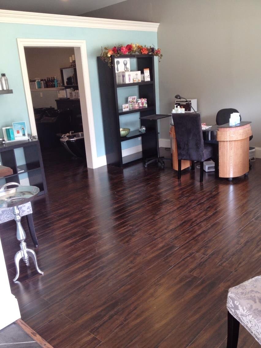 The Wild Hare Salon | 9465 Loveland Madeira Rd, Cincinnati, OH 45242, USA | Phone: (513) 791-2133