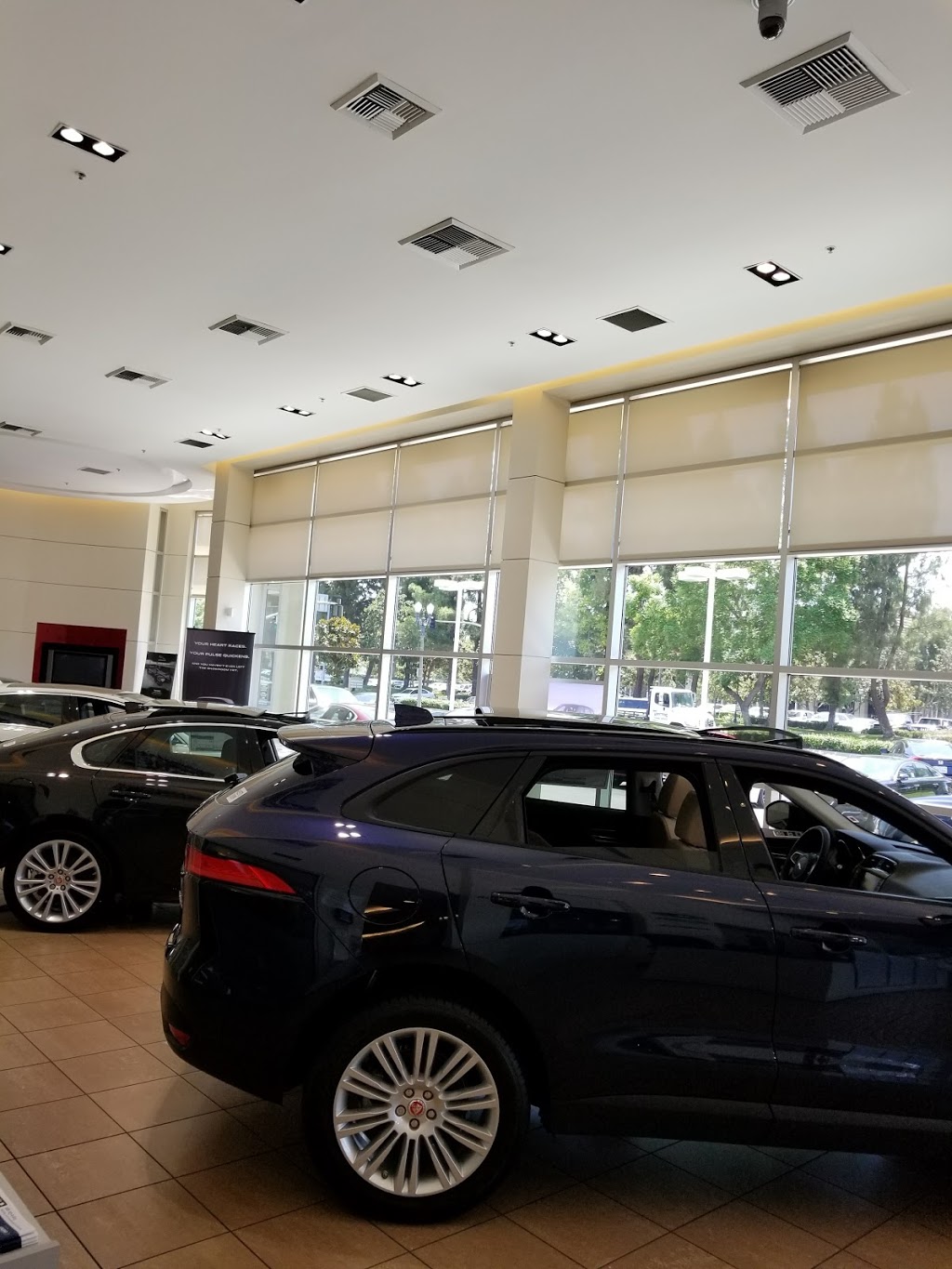 Jaguar Land Rover Cerritos | 10861 183rd St, Cerritos, CA 90703, USA | Phone: (562) 356-1000