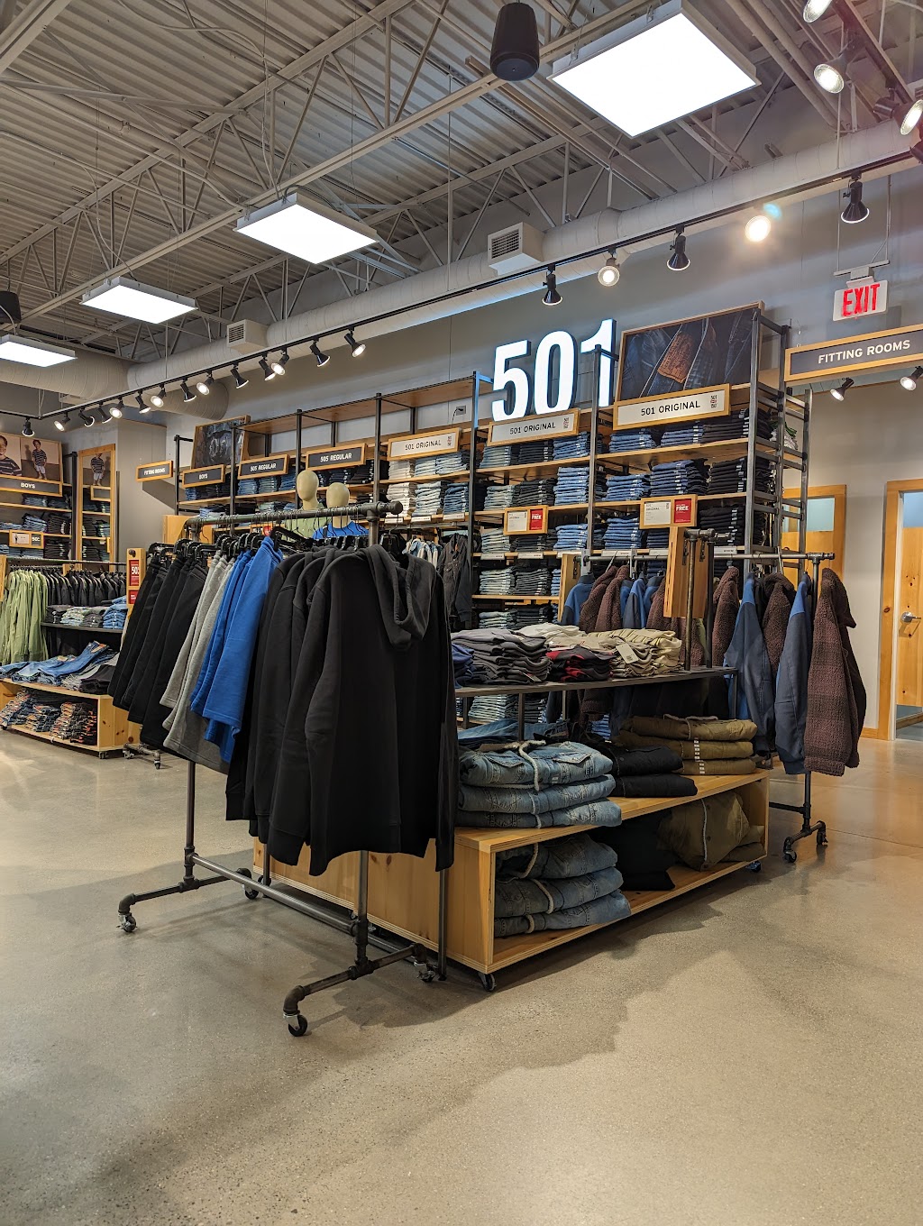 Levis Store | 27812 Novi Rd, Novi, MI 48377, USA | Phone: (248) 449-5262