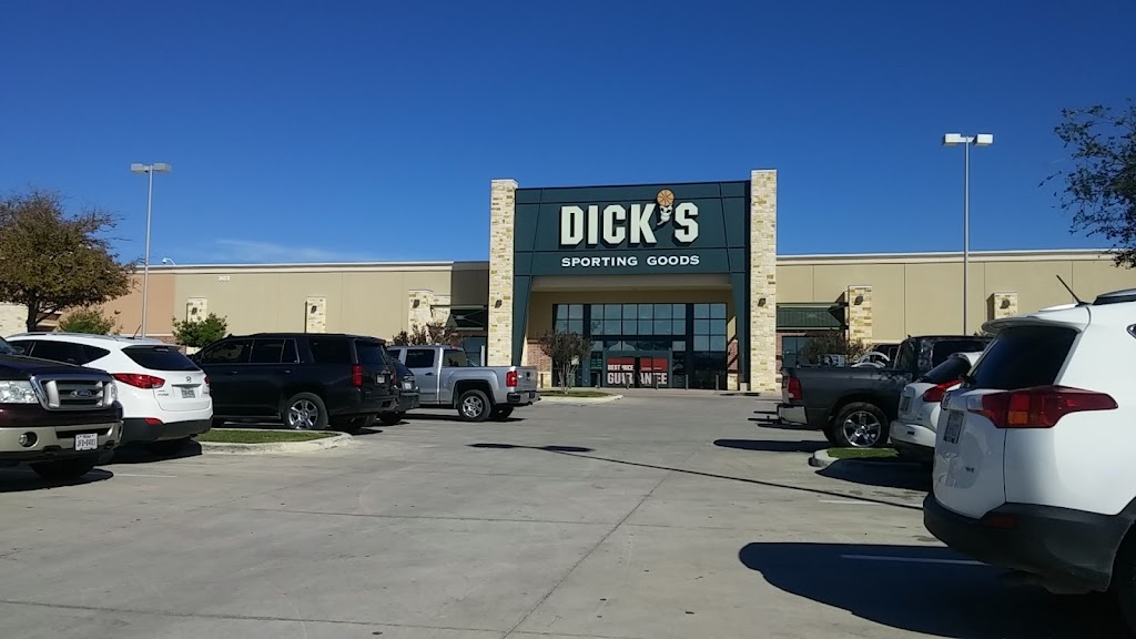 DICKS Sporting Goods | 303 Creekside Way, New Braunfels, TX 78130, USA | Phone: (830) 629-3100