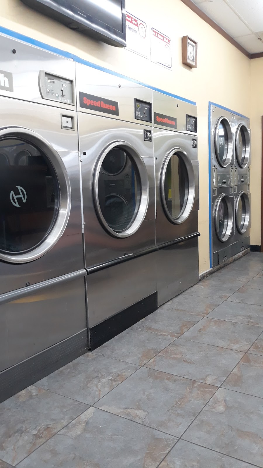 Launderland Coin Laundry | 1617 W Washington Blvd, Los Angeles, CA 90007, USA | Phone: (213) 493-7866